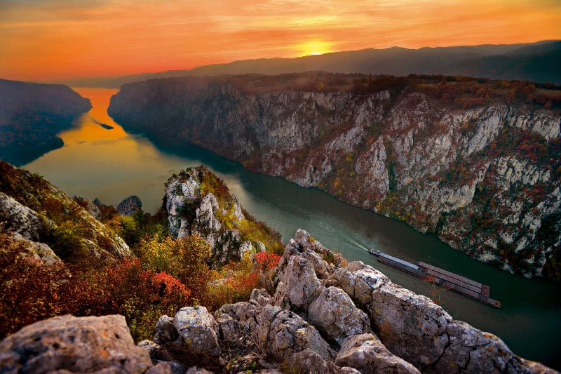 Zalazak sunca nad Dunavom